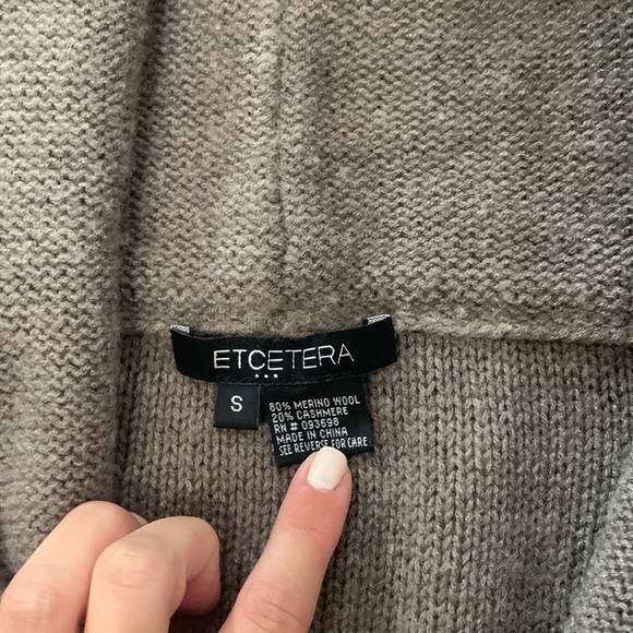 Sweater. - Picture 2 of 3